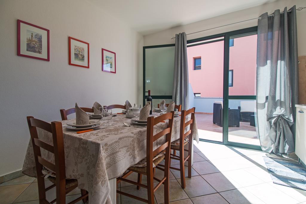 Residenza Maria Antonia - Private Apartment Orosei Exterior foto